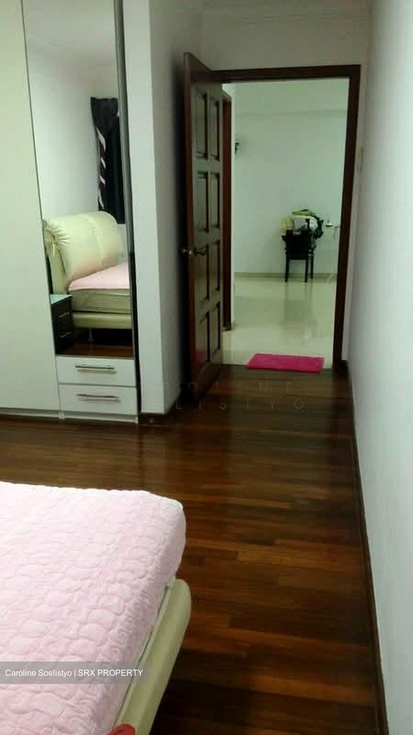 East View (D15), Apartment #573881841
